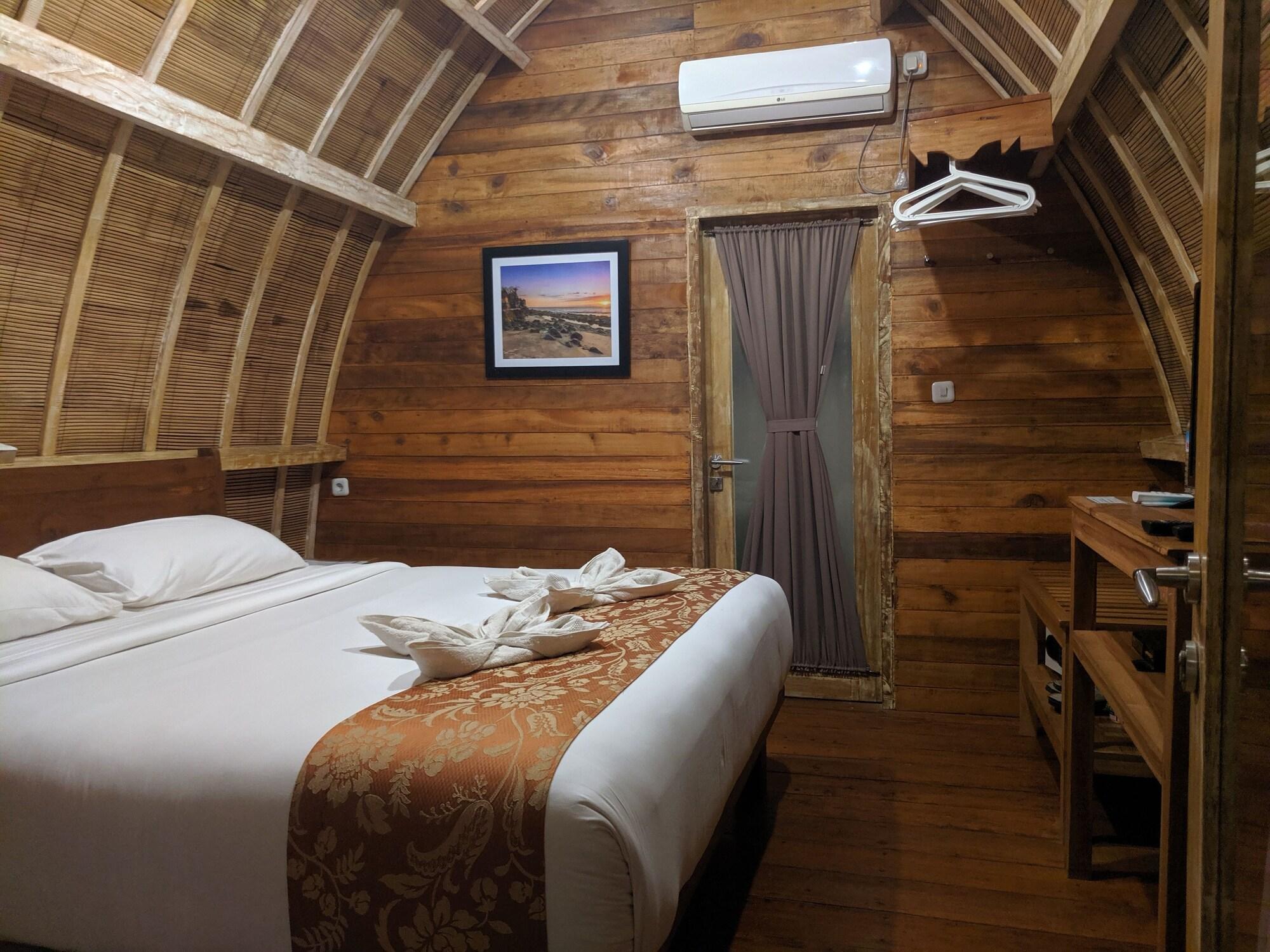ปาราเดซา วิลลา Hotel กีลีตราวางัน ภายนอก รูปภาพ