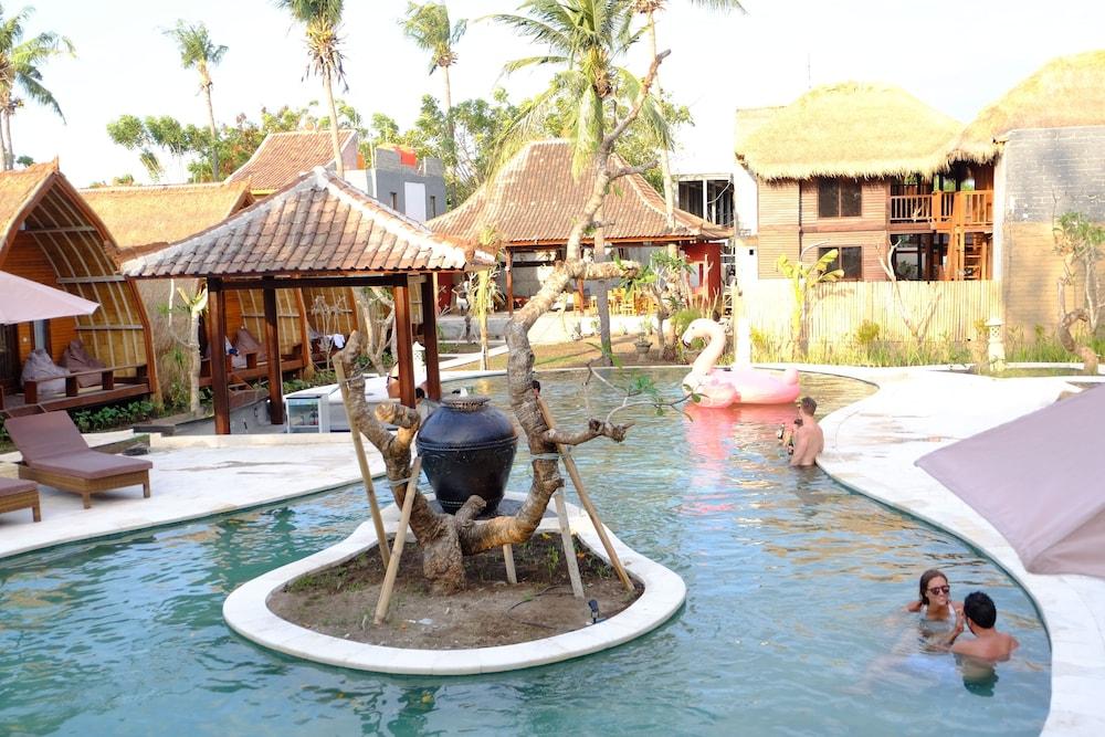 ปาราเดซา วิลลา Hotel กีลีตราวางัน ภายนอก รูปภาพ